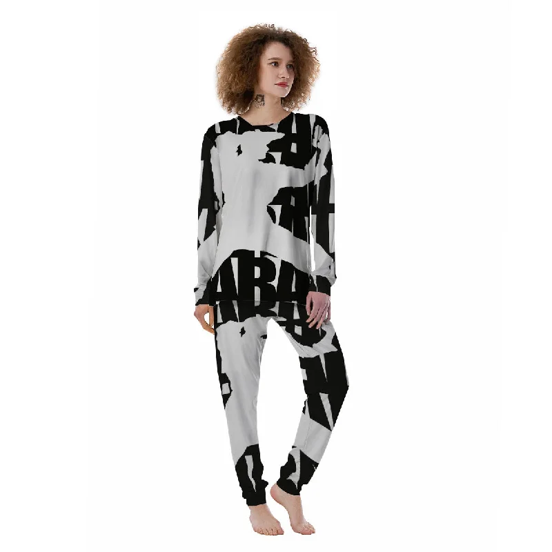 Text Karate Print Women's Pajamas